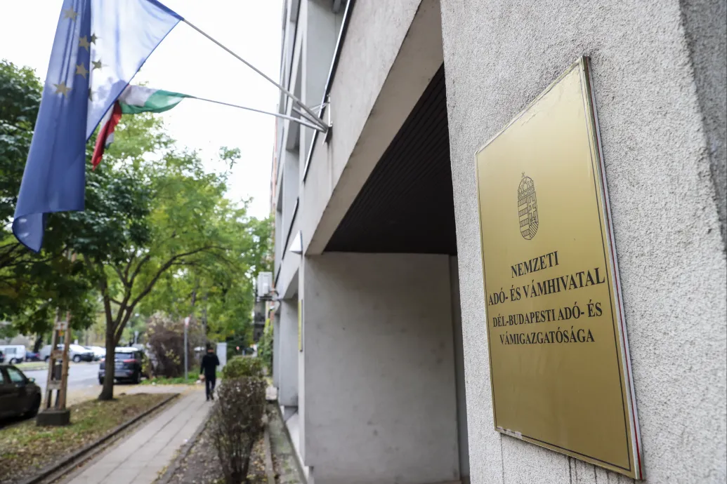 Változik a NAV ügyfélszolgálata a hőhullám miatt