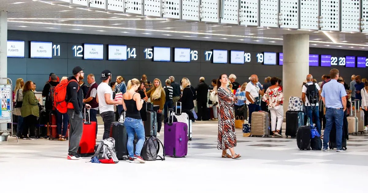 Drónhasználat miatt leállt a forgalom a split-i repülőtéren Drónhasználat miatt leállt a forgalom a split-i repülőtéren