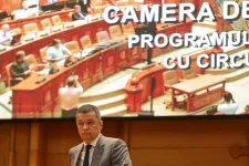 Újra rendkívüli ülésszakot tart a parlament, egymilliárd eurós PNRR-mérföldkő a tét