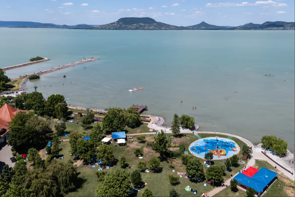 Újabban csak az utolsó percben indulunk a Balatonra, és nem kérünk az éttermi mirelitből