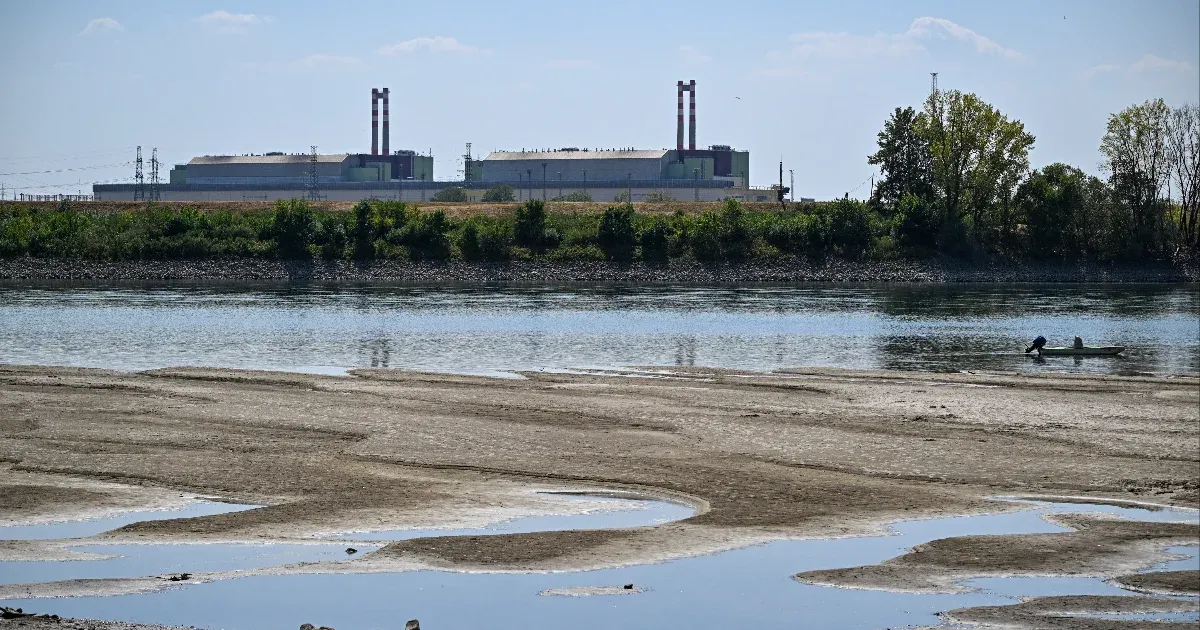 Paks leállása: Egy példa nélküli energetikai válság a magyar áramellátásban Paks leállása: Egy példa nélküli energetikai válság a magyar áramellátásban