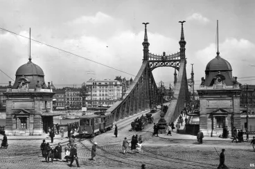 Budapest történelmének fontos darabját mutatja meg nekünk a rekordalacsony vízállású Duna