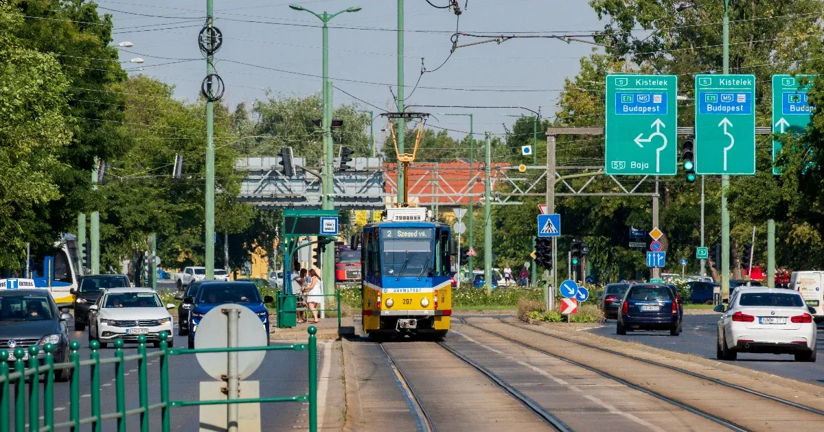 Új klímatechnológia a régi villamosok klimatizálására Szegeden