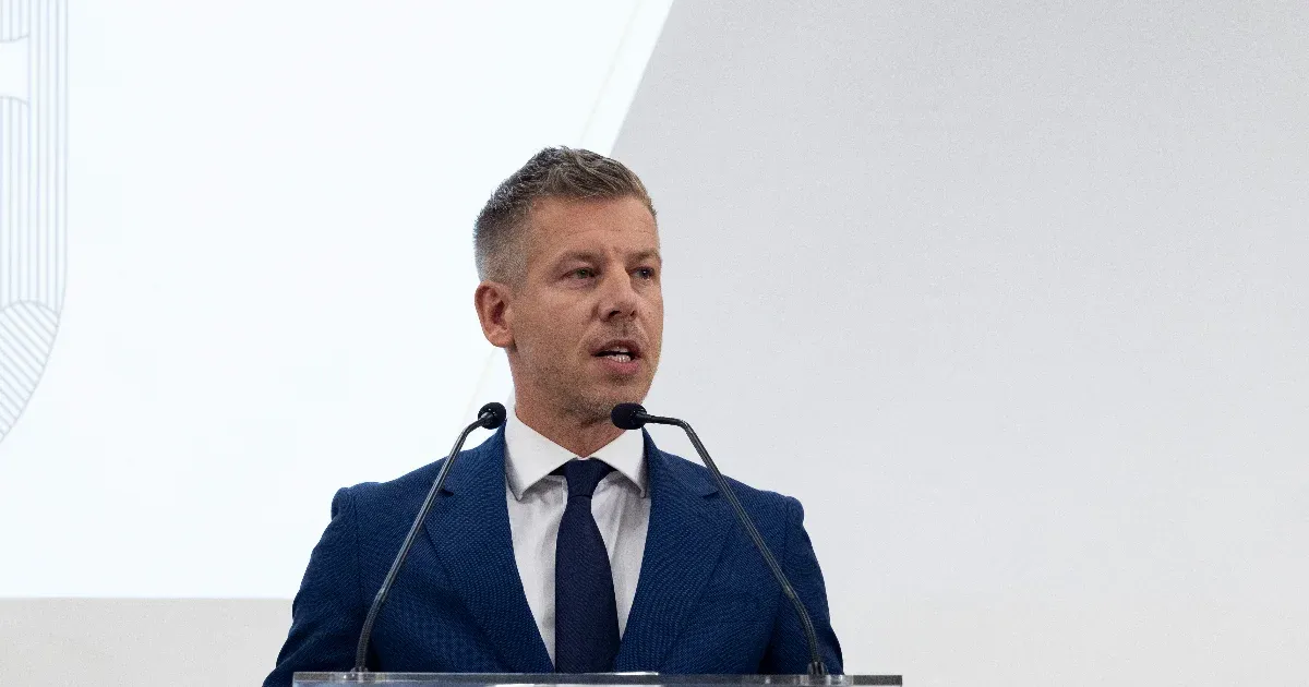 Magyar Péter: Kiírják az első szélerőművi pályázatokat, a projektekben magyar állami tulajdonrészt fognak előírni