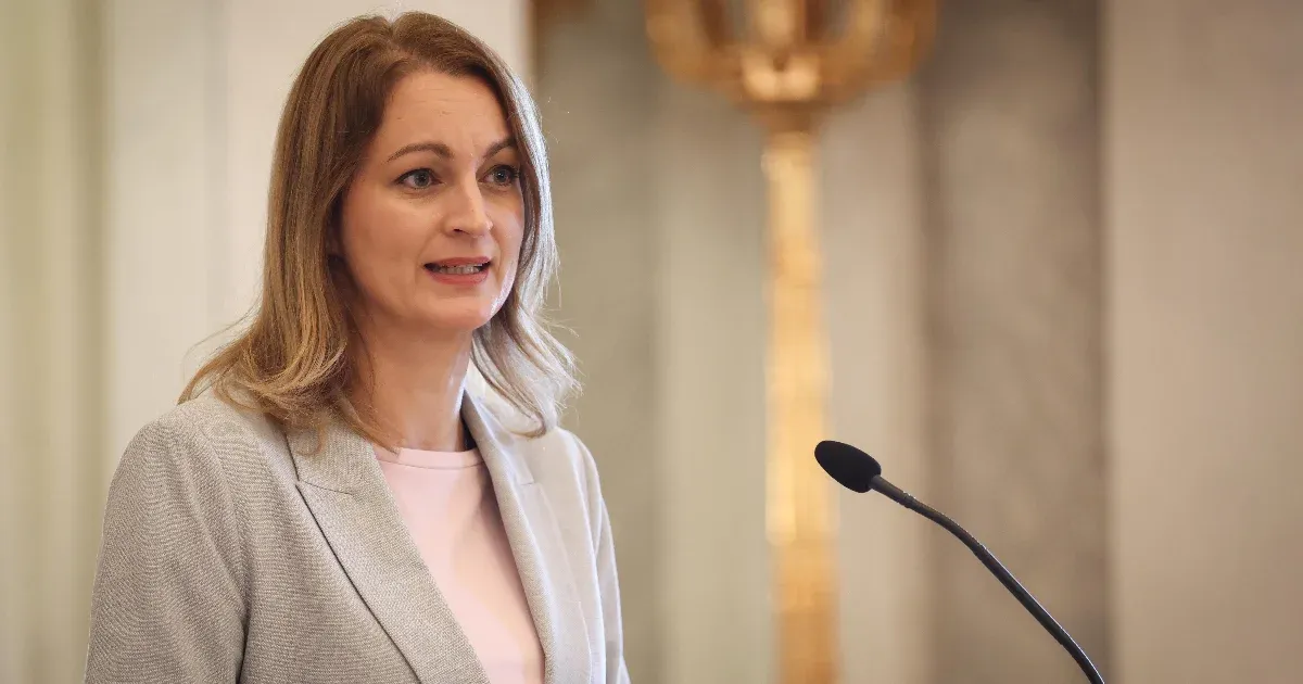 Kegyelmi Ügyek Átláthatósága: A Sándor-palota Elutasítása és Korábbi Nyilvánosságra Hoztak Ellentmondása