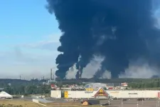 Ukrajna több száz drónnal támadta az egyik legnagyobb orosz olajfinomítót