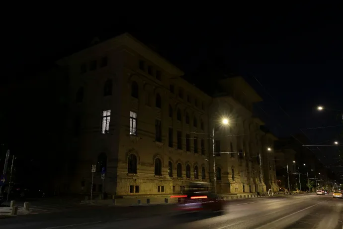 Hiába szólított takarékoskodásra a kormány, mert az idei nyár egyik legmagasabb fogyasztását mérték szerdán Romániában