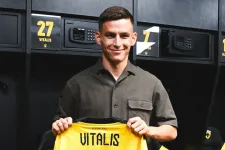 Varga Barnabás után újabb magyar válogatott futballistát igazolt az AEK Athén