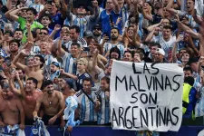 A vb-meccs után az argentinok még egyet rúgnak az angolokba: emléknap lesz a győzelem dátuma
