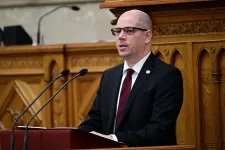 Augusztus 25-én távozhat a legfőbb ügyész