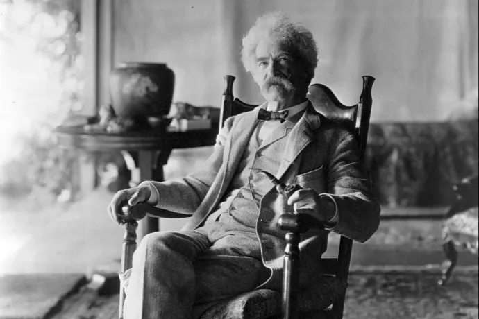 Mark Twain annyira utálta a hózentrógert, hogy feltalálta a melltartópántot