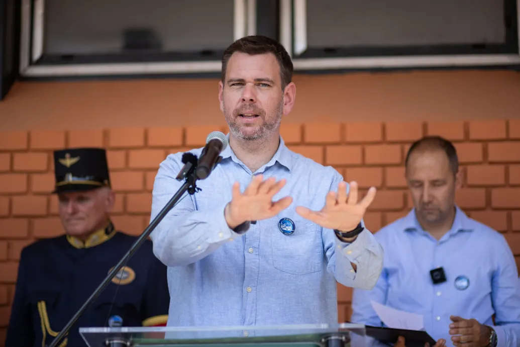 Vitézy Dávid elmagyarázta, miért Mészárosék cége nyerte a közbeszerzést sínhegesztésre