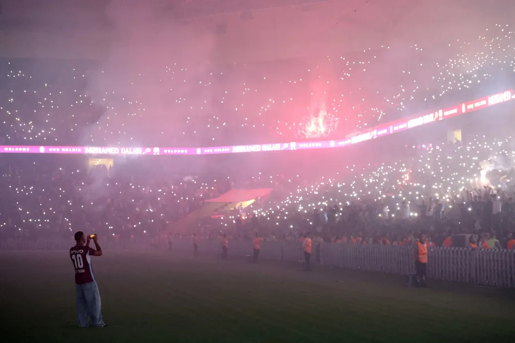 Elképesztő hangulat volt Szaláh bemutatásán a Trabzonspor stadionjában