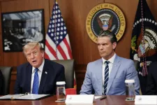 Trump éktelen haragra gerjedt, de ettől még nem lesz több lőszere az USA-nak