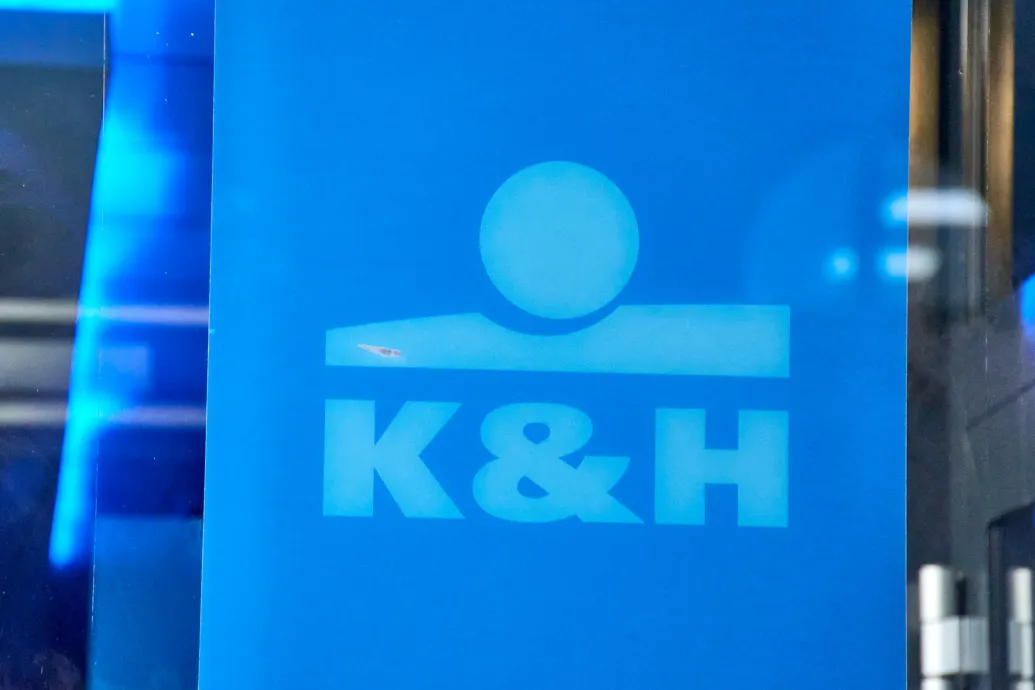 A K&H kutatása szerint átlagosan 977 ezer forintot tudnak félretenni a magyar huszonévesek