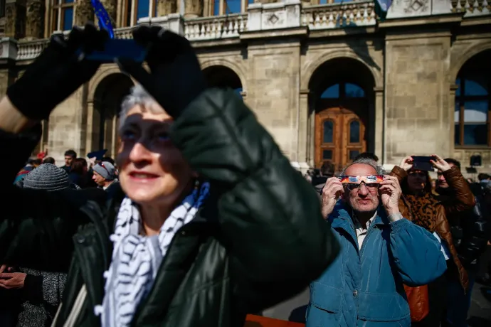 Szerdán a Nap több mint felét ki fogja takarni a Hold, a szeme világa érdekében szerezzen be addig egy védőszemüveget