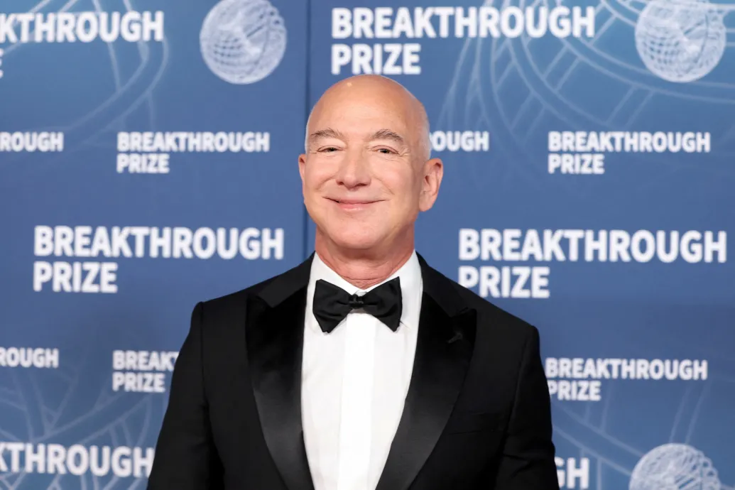 A Sky News szerint Jeff Bezos bevásárolhatja magát a Liverpool FC-be