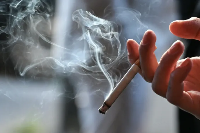 A saját használatra szánt cigarettát és alkoholt ezentúl szigorúbb feltételek szerint lehet behozni Romániába