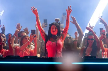 Miattuk érdemes korán érkezni, vagy hajnalig maradni a Szigeten