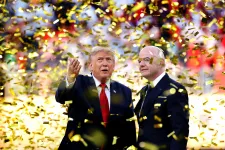 Trump szerint szörnyű hibát követne el a FIFA, ha leváltaná a fantasztikus Infantinót