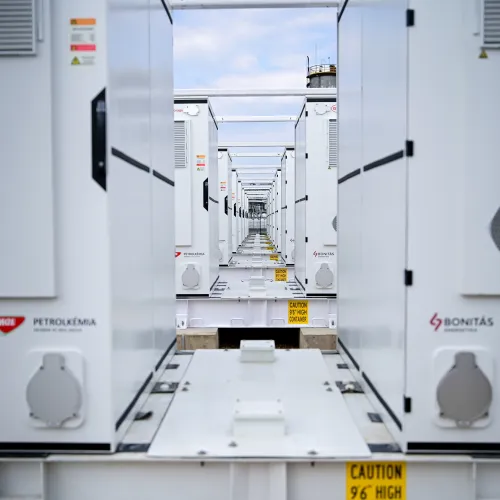 Az energiaválság különösen fájóvá tette a hazai áramrendszer hiányzó láncszemét