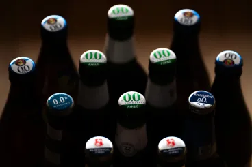 Egészségesebb az alkoholmentes sör, mint a szénsavas üdítő?