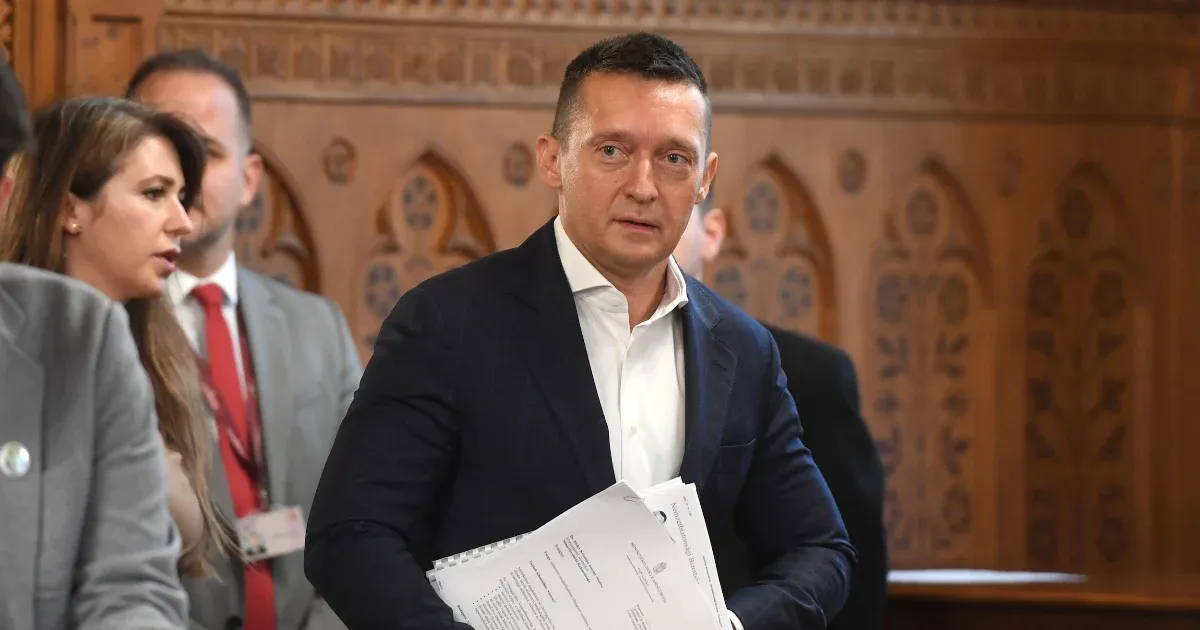 A Századvég megbízásainak átláthatósága: Milliárdok a kormányzati kutatások mögött A Századvég megbízásainak átláthatósága: Milliárdok a kormányzati kutatások mögött