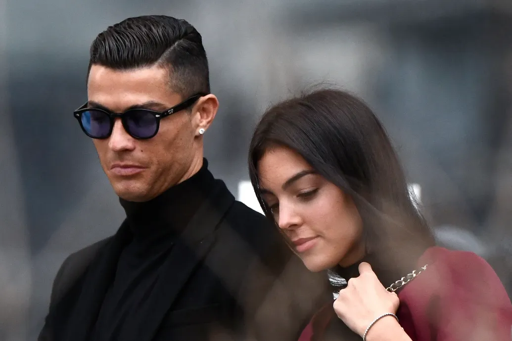 Tíz év után elvette élettársát Cristiano Ronaldo