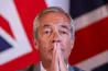 Simlis ügyletek és egy intergalaktikus űrharcos vethet véget Nigel Farage miniszterelnöki álmainak