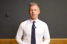 Magyar Péter: Döntött a kormány, fenékküszöbbel és annak kiépítéséig két elsüllyeszthető bárkával emelnék a Duna vízszintjét
