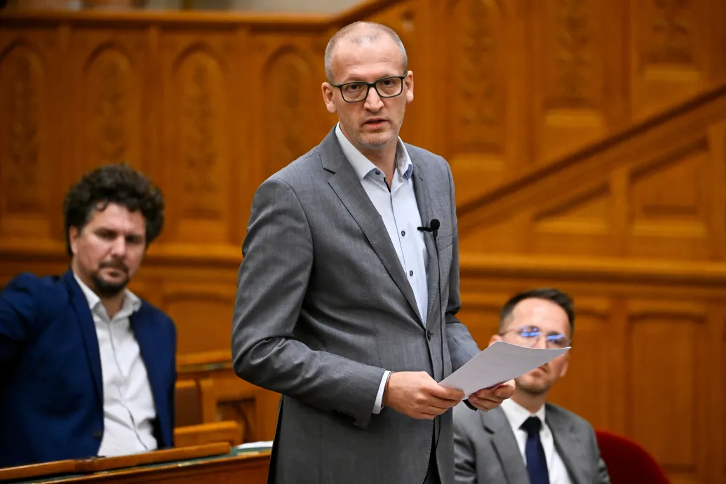 Tarr Zoltán szerint Vidnyánszky valótlanságot állít és hisztériát kelt, amikor a menesztéséről beszél