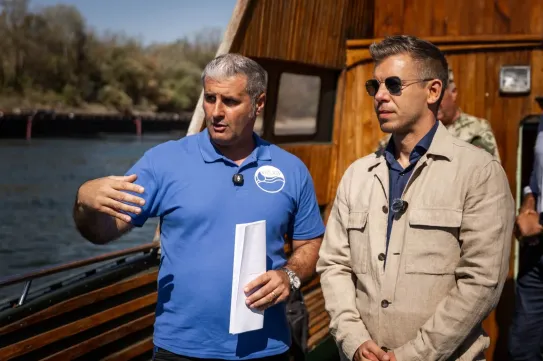 Meghívta Paksra Orbán Viktort és a többi parlamenti párt elnökét Magyar Péter