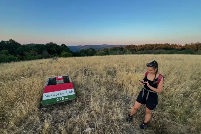 A Szalajkás-tető és a turistaház este – Fotó: Tenczer Gábor / Telex