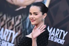 Csalás miatt beperelte Selena Gomezt egy befektetői csoport