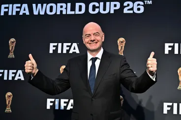 A FIFA elnöke kirobbantotta a futball-polgárháborút, és lehet, hogy bele is fog bukni