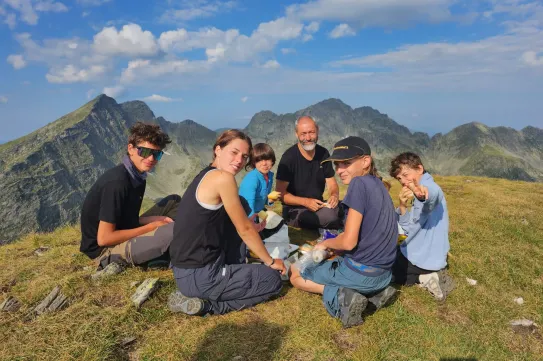 Tizenhét embert vitt el az Ufó, mind visszatértünk