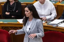 Orbán Anita a szlovák miniszterelnök-helyettessel egyeztetett arról, hogy tartsák fenn a stabil vízszintet