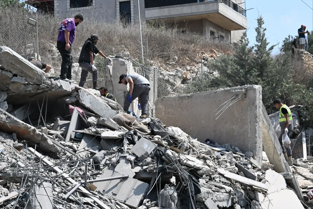 Izrael a Hezbollah támadására válaszul lecsapott Libanonban, 11-en meghaltak