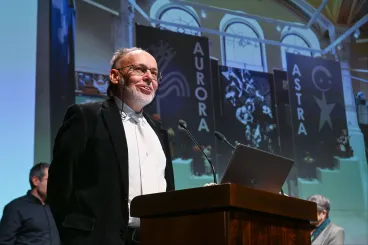 A kulturális államtitkár felszólította Vidnyánszky Attiláékat, hogy mentsék fel az Országos Színháztörténeti Múzeum igazgatóját