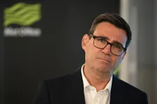 Az új brit kormányfő több üzenetet is váltott valakivel, aki Trump kabinetfőnökének adta ki magát