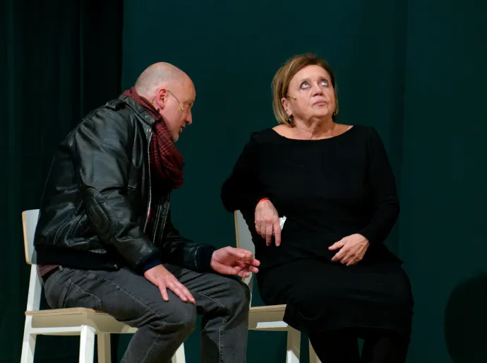 Fotó: Mészáros Csaba/ Pintér Béla és Társulata: A 42. hét (Thuróczy Szabolcs, Csákányi Eszter)