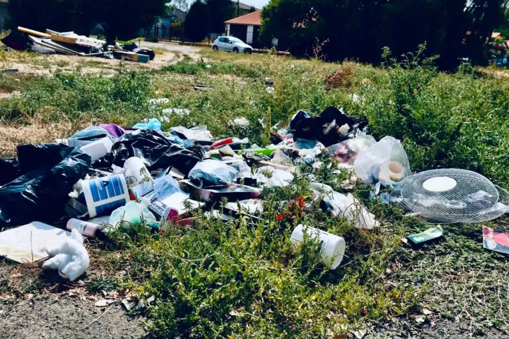 A Mohu szerint nem hibáztak Szolnokon, az önkormányzati tulajdonban lévő hulladékgazdálkodónak kellene elszállítani a szemetet