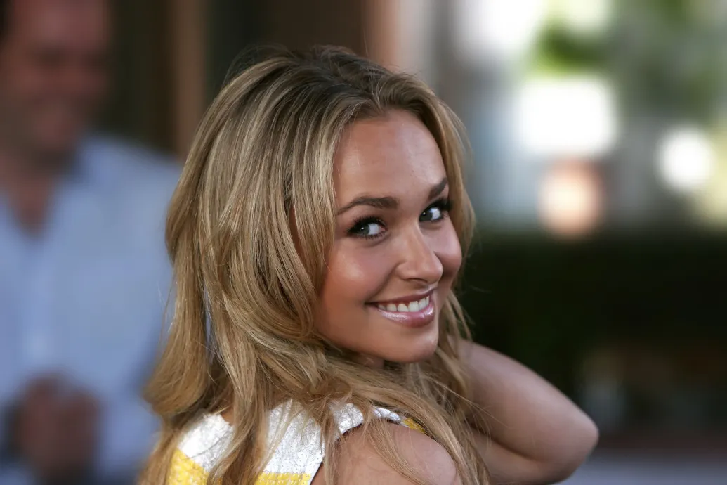 Már gyerekszínészként is kifacsarták, és Hayden Panettiere élete később is tele volt tragédiákkal