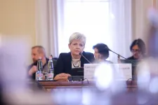 Kevesebb követelménynek kell megfelelniük a tankerületi vezetőknek, de csak öt évre nevezik ki őket