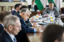 HVG: Egy kormányhatározat szerint Orbánék előre készültek arra, hogy a választási vereség esetén felgyorsítsák a kifizetéseket