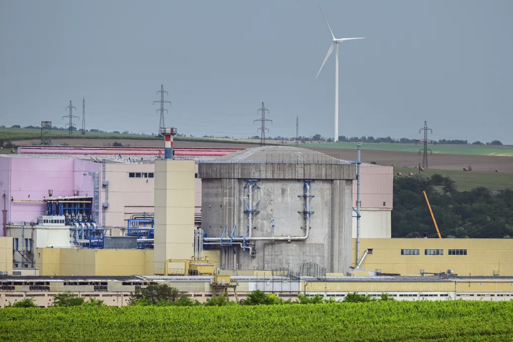 Románia atomerőmű nélkül fut neki az újabb hőségnek, rekordközeli esti fogyasztásra számítanak