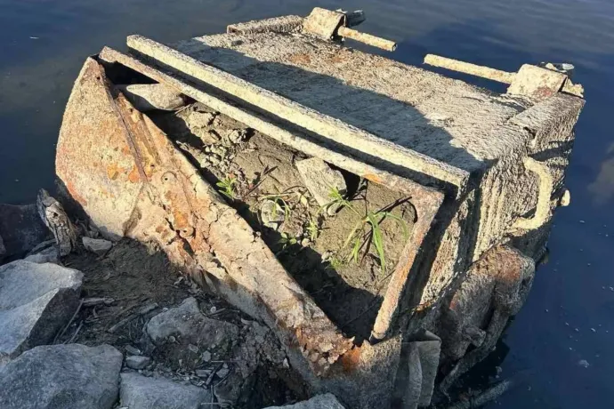 Hulladéklerakónak használják az emberek a Dunát, a vízügy nem győzi takarítani a medrét