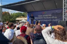 Magyar Péter Lázár János lemondásáról: Ez a süllyedő hajó tipikus esete