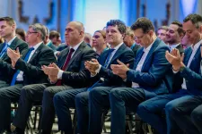 Román sajtó: beleragadt az ország a kormányválságba, 110 napja csak ügyvivő kabinet működik