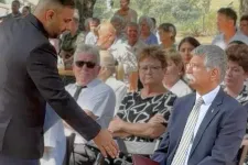 Havasi Bertalan reagált arra, hogy egy tiszás képviselő azt állítja: Kövér László visszautasította, hogy kezet fogjon vele